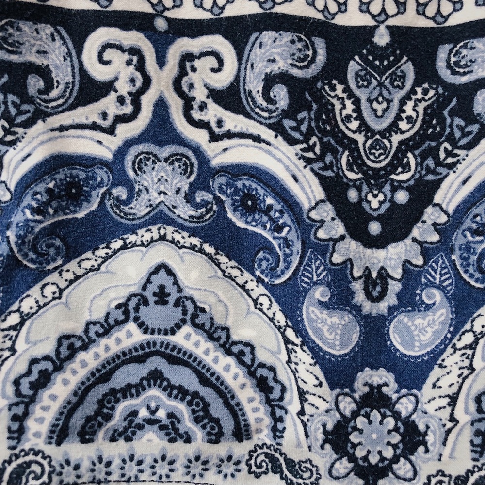 High Waisted Patterned Pants - Picture 5 of 5
